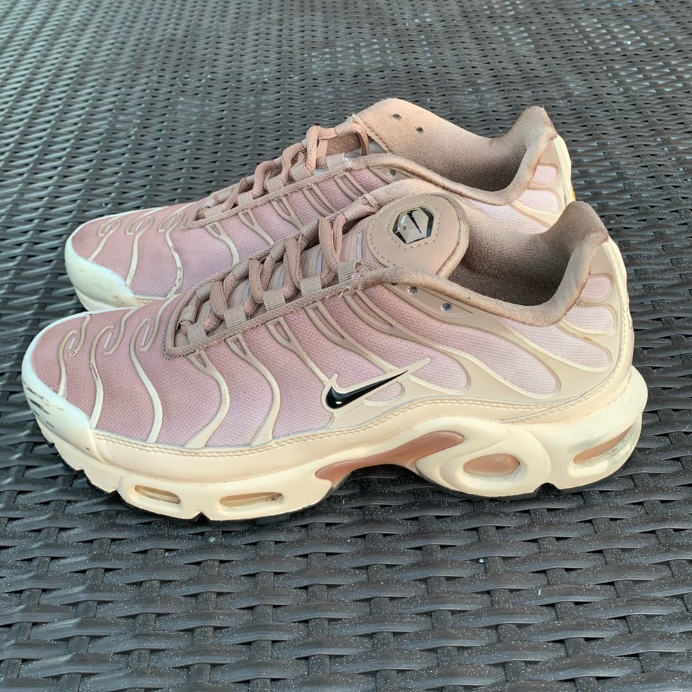 Womens Vapormax Size 6